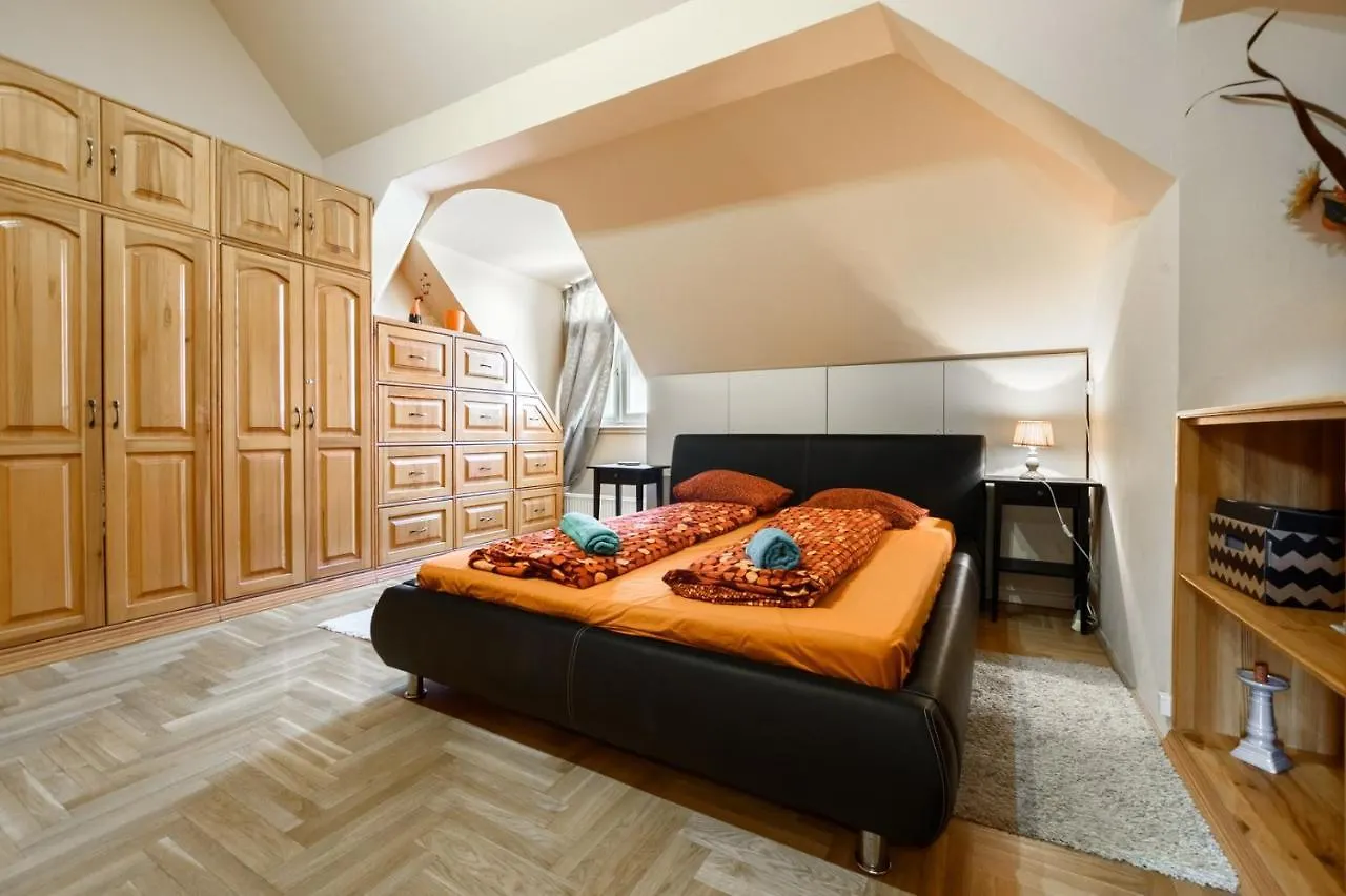 View To The Roofs Luxury Apartment With 2 Bedrooms Будапешт