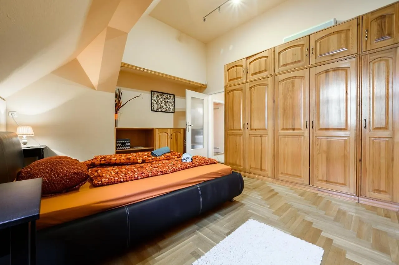 View To The Roofs Luxury Apartment With 2 Bedrooms Будапешт